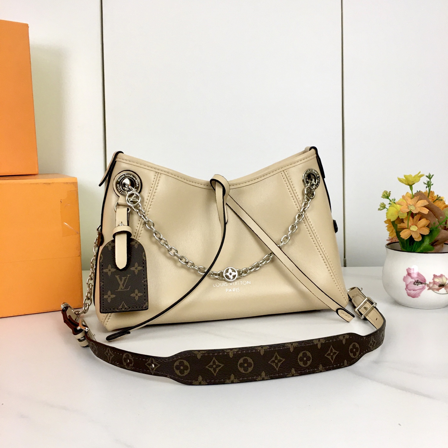LV bag 281